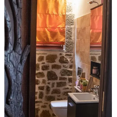 Chalé Fairytale Stone House